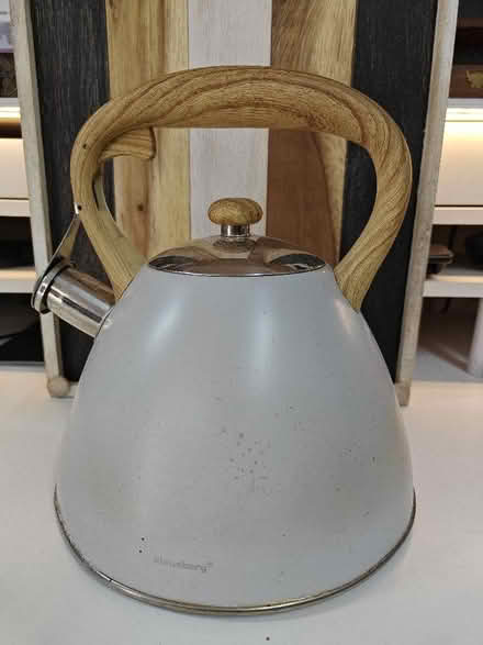 Photo of free Kettle for use on hobs (Barnacle CV7) #2