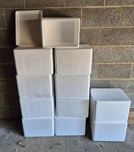 Photo of free polystyrene freezer insulation boxes. (Adel LS16) #1