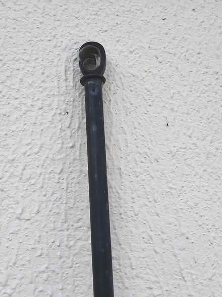 Photo of free Metal clothesline prop (Cherry Orchard SY2) #1