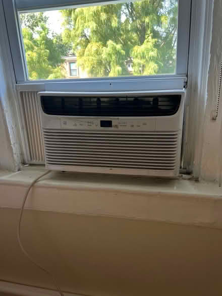 Photo of free 2 working ACs (bed Stuy) #1
