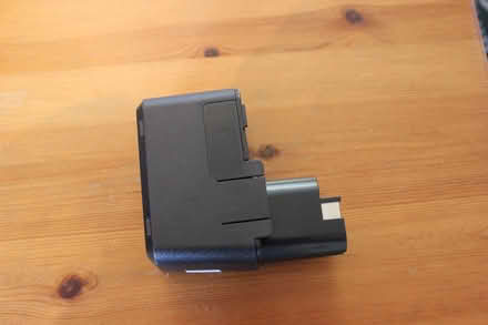 Photo of free spare battery for Bosch drill (Rowanfield GL51) #1