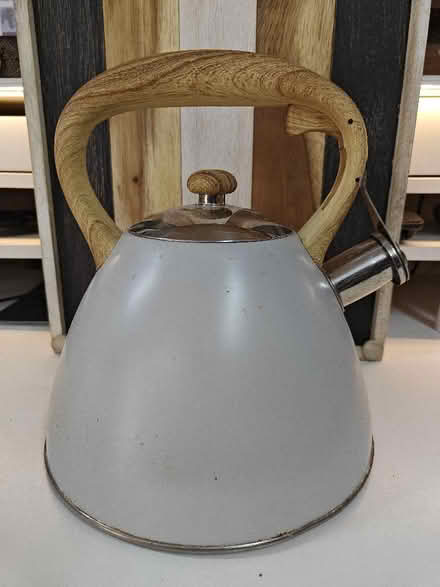 Photo of free Kettle for use on hobs (Barnacle CV7) #1