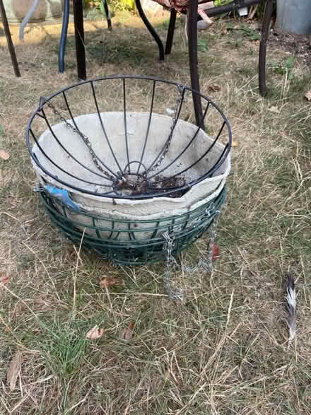 Photo of free 5 hanging baskets and 2 liners (Clapham, Bedford) #1