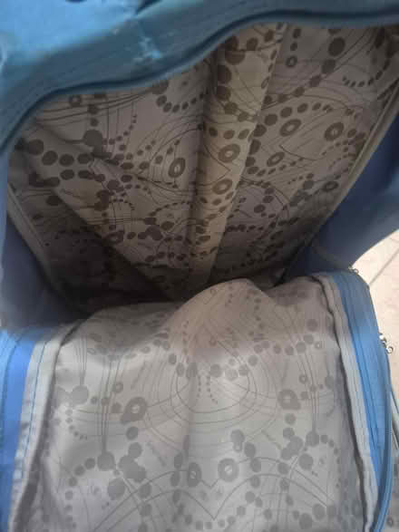 Photo of free Rucksack, 2 wheels,retractable hand (Friern Barnet N11) #3