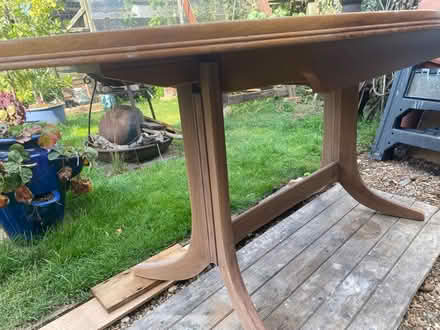 Photo of free Extendable dinning table (Feltham TW14) #3