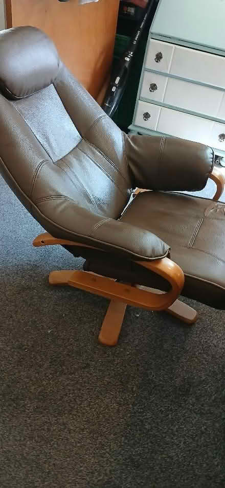 Photo of free Swivel chair (FairOak Close PR2) #2