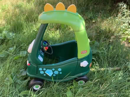 Photo of free Little Tikes Play Car (Cottingham HU16) #1