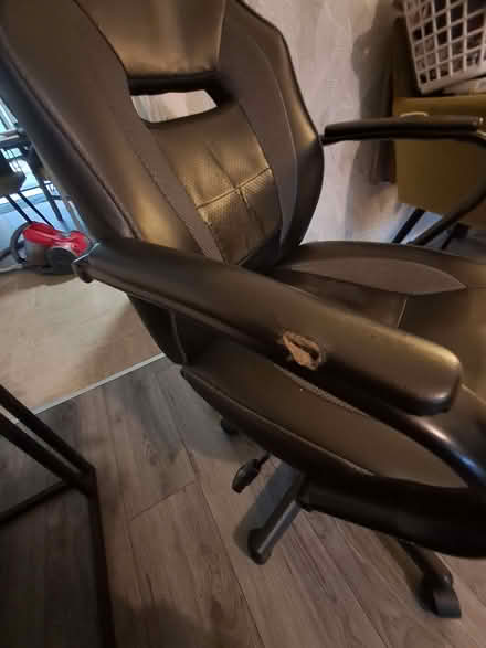 Photo of free Computer/Gaming Chair (Wirksworth DE4) #2