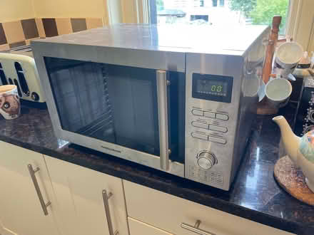 Photo of free In working order combined oven/grill; microwave not working (Ilkley LS29) #1