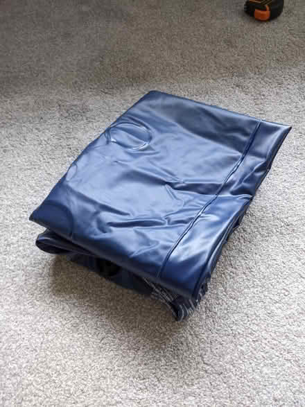 Photo of free Single inflatable bed (slow leak) (Hatfield AL9) #4