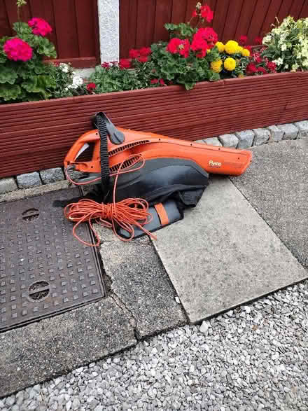 Photo of free Flymo vac (Alfreton DE55) #1