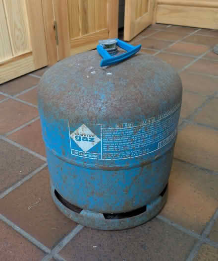 Photo of free Butane gas canister 2.7kg (Halton LA2) #2