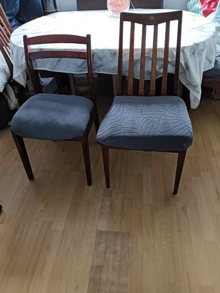 Photo of free Extendable table and 6 chairs (Macclesfield SK11) #1