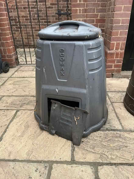 Photo of free Compost bin (NN10) #1