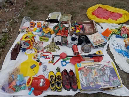 Photo of free Toys, games and household clearout (Woodley RG5) #2