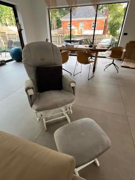 Photo of free rocking chair and footrest (Salford M7) #3