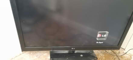 Photo of free LG 42" Tv (Addlestone KT15) #1