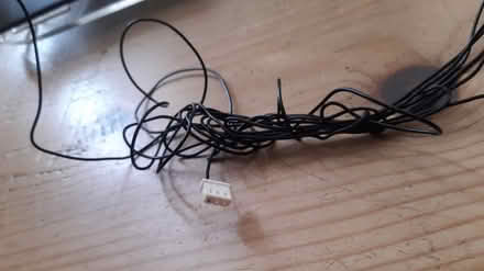 Photo of FM/DAB 3-pin wire aerial/antenna (OX4 - Iffley) #1