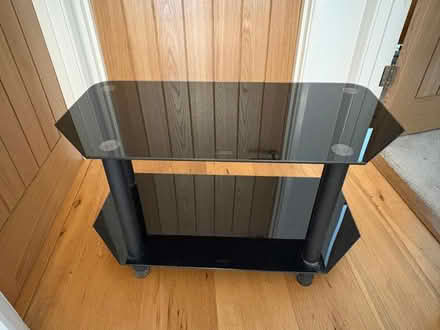 Photo of free TV stand (SL6 furze platt) #1