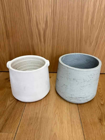 Photo of free Medium sized pots (E8) #1