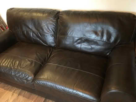 Photo of free Brown leather sofa (Chaddleworth RG20) #1
