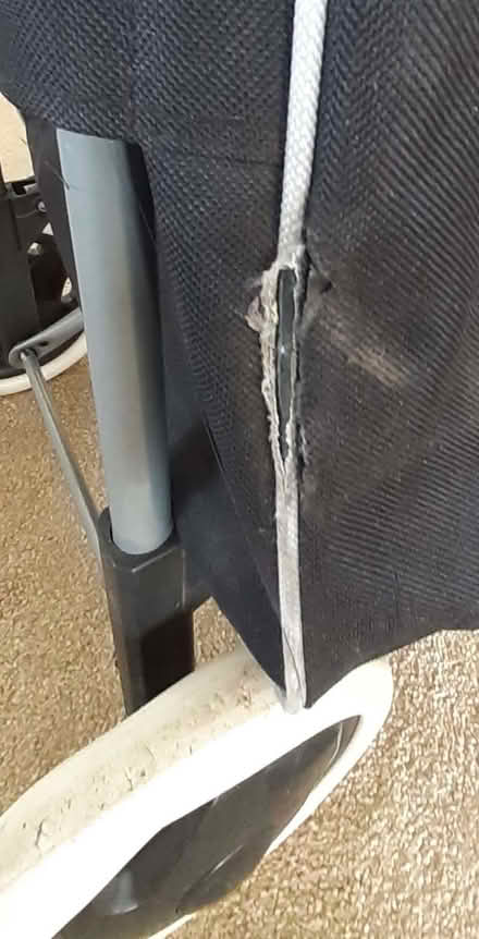 Photo of free shopping wheelie trolley (Prince of Wales Steps TQ1) #4