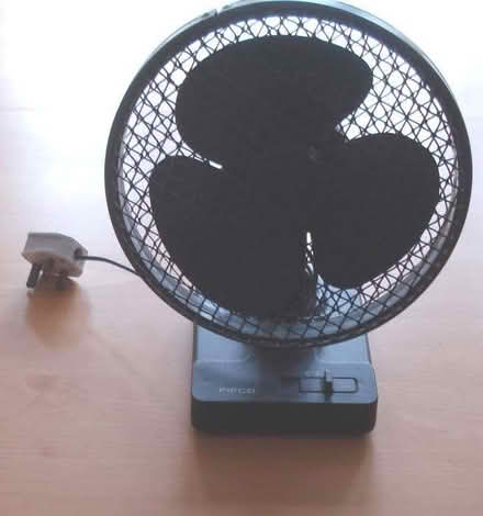 Photo of free desk fan (Collingtree) #1