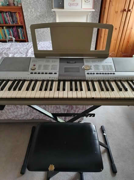 Photo of free Yamaha keyboard (Walsall WS2) #4