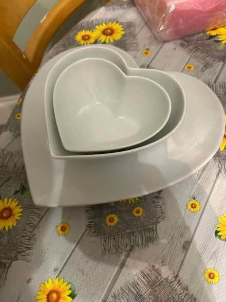 Photo of free Set of 3 love heart shaped bowls (Earley RG6) #2