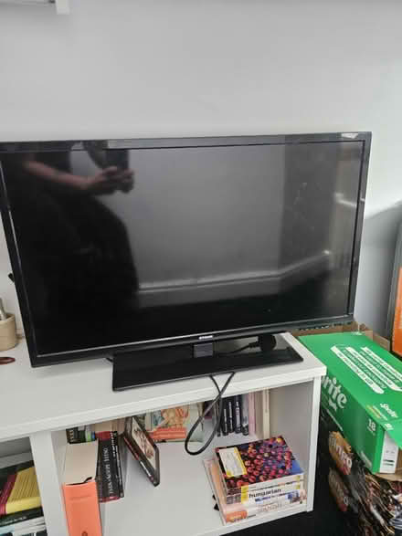 Photo of free 32 Inch Polaroid TV (Thame OX9) #1