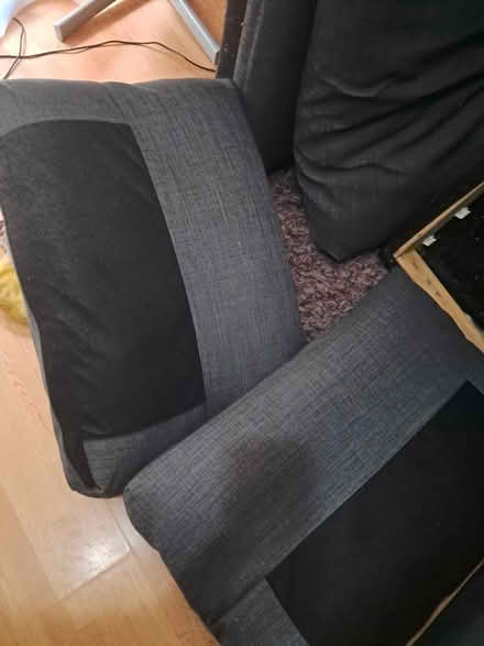 Photo of free 5 seater sofa bed (Hp2 Hemel Hempstead) #2