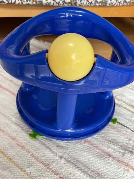 Photo of free Baby bath seat (Queen's Park BN2) #1