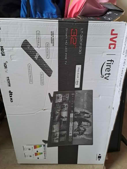 Photo of free TV with cracked screen (Nether edge, sheffield, S7) #1