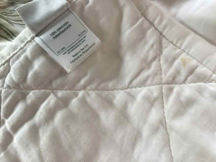 Photo of free Laura Ashley Quilt with Side Skirts (Horspath OX33) #3