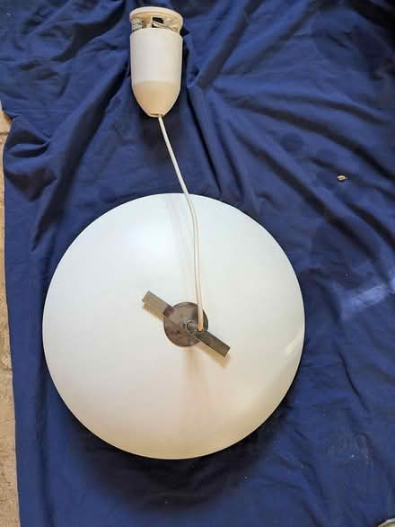 Photo of free Kitchen(dining room ceiling light (Kislingbury NN7) #3