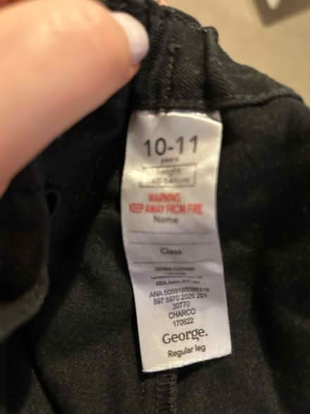 Photo of free Shorts 9-11yo (Forrest hill station) #2