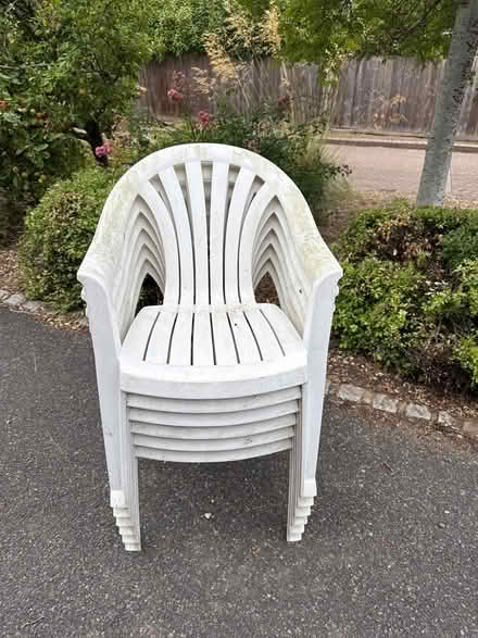 Photo of free Plastic chairs (Maidenhead SL6 4) #2