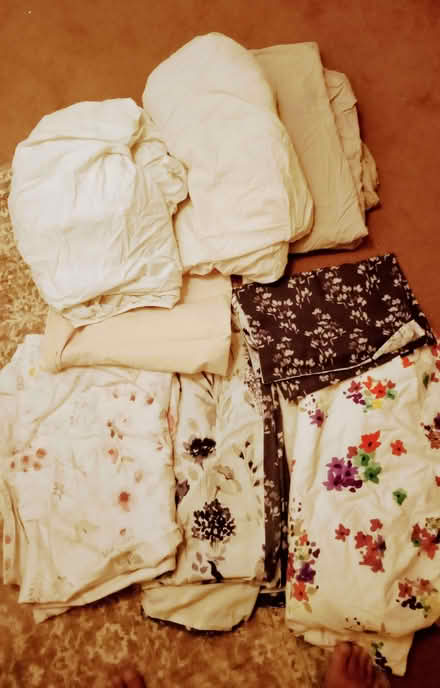 Photo of free 3 x Duvet covers and some bedding for single bed (Canton CF5) #1