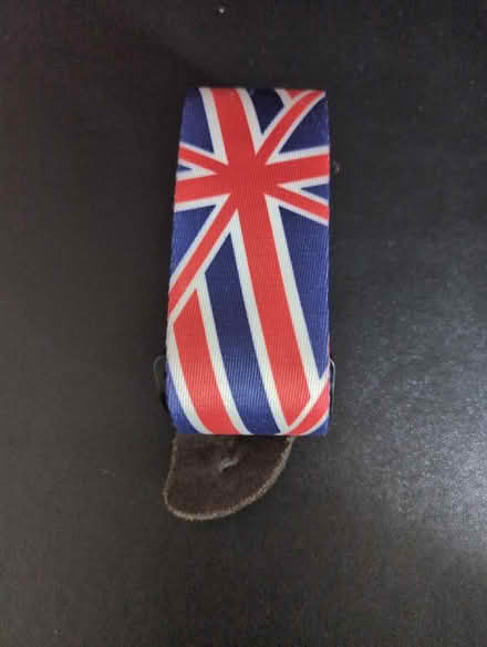 Photo of free Guitar strap (SE17) #1