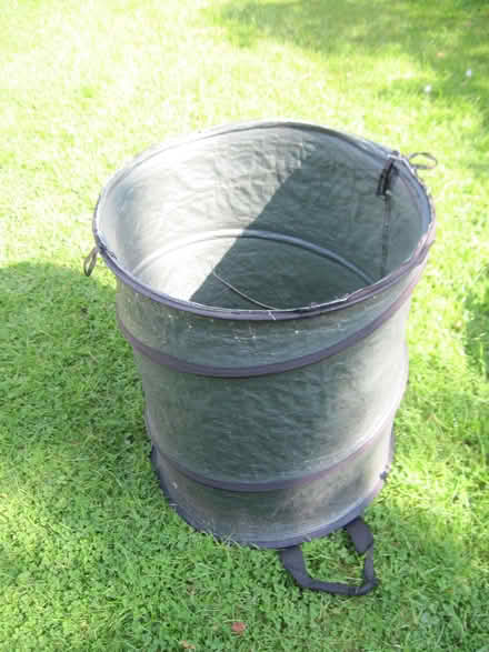 Photo of free pop-up garden bin (base missing) (Cambuskenneth FK9) #1