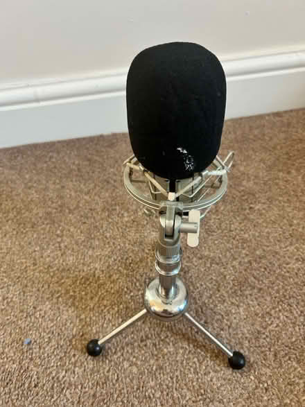 Photo of free Gear 4 music microphone (B29) #2