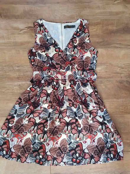 Photo of free 2x size 10 summer dresses (Tottenham N18) #2