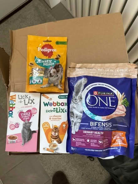 Photo of free Brand new cat and dog treats (Woodford SK7) #1