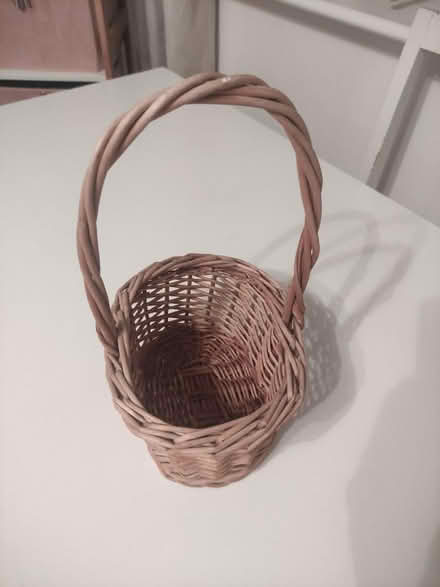 Photo of free Small basket (Weybridge, KT13) #1