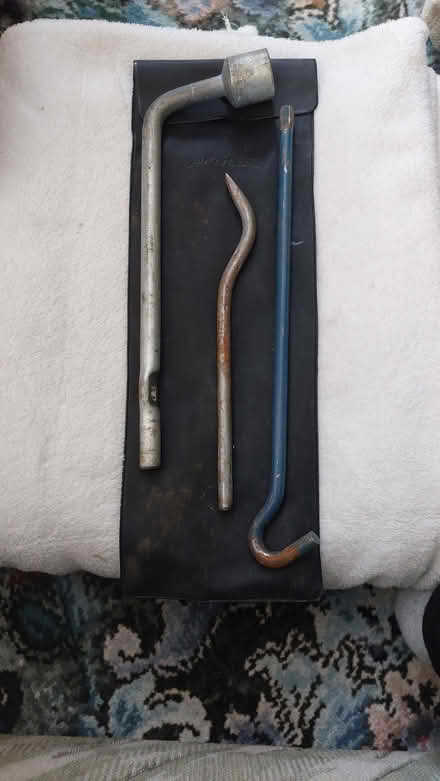 Photo of free proton wheel brace items (dorset BH12) #1