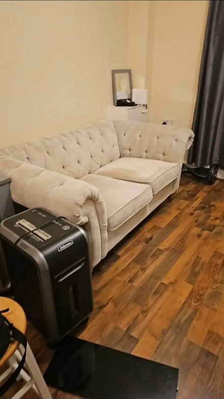 Photo of free Cream white sofa (Dagenham RM10) #1