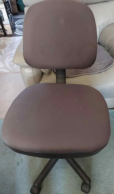 Photo of free Basic grey computer chair (Waterlooville PO7) #1