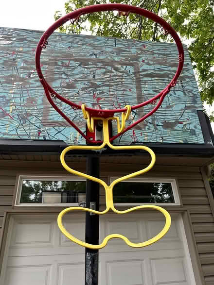 Photo of free Basketball Net and Stand (Beaverbrook) #3