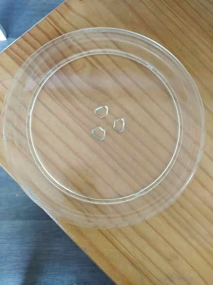 Photo of free Microwave plate (Lichfield WS14) #1