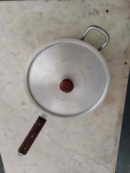 Photo of free Large saucepan 24cm 9.5 inches (Ballards CR2) #3